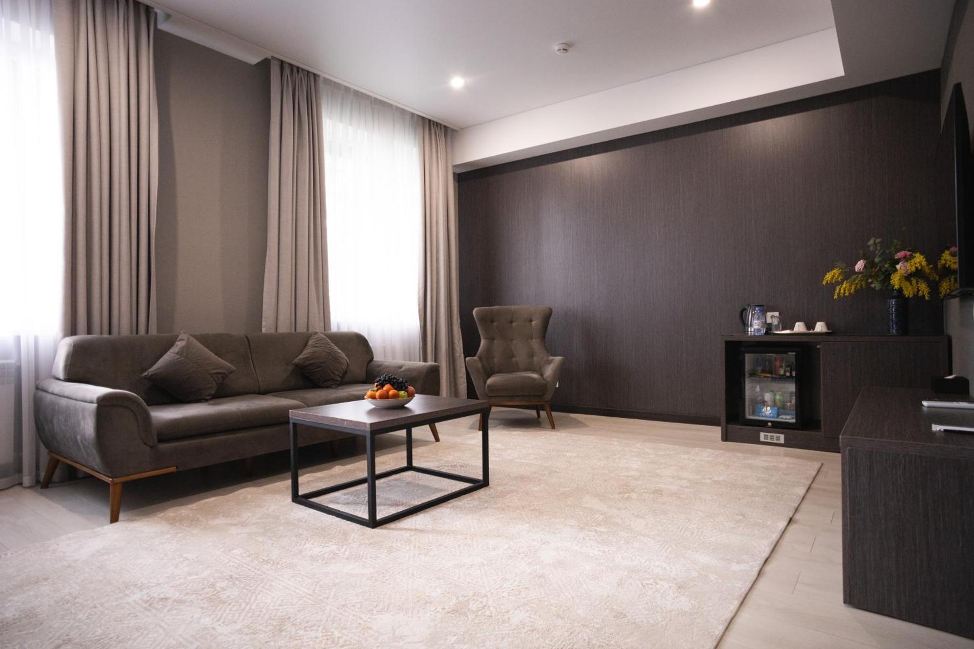 Resident Hotel Kazybek Bi Αλμάτι Εξωτερικό φωτογραφία